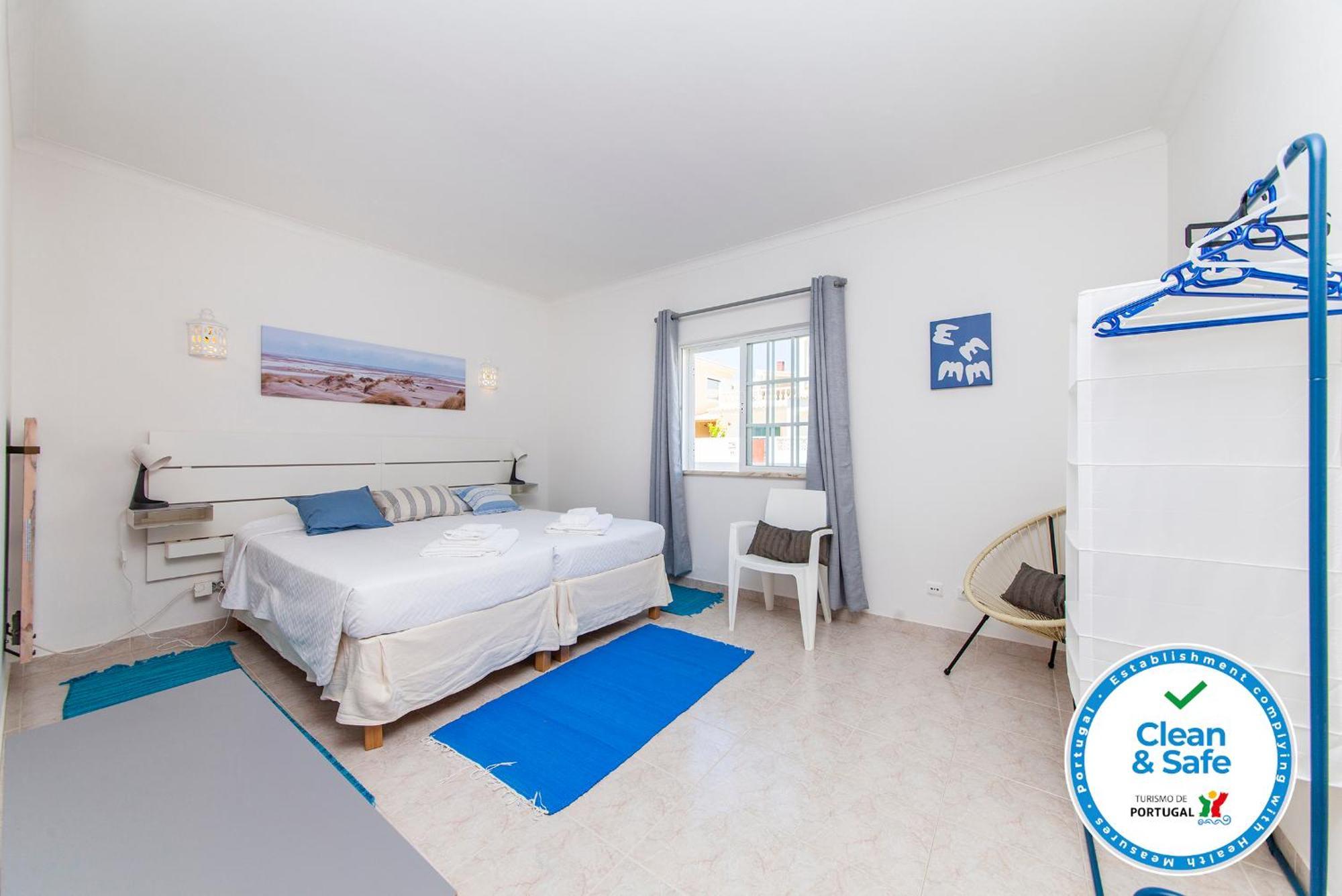 Q - Casa Do Topo Guesthouse Lagos Room photo